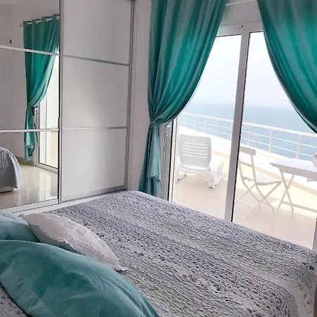 Penthouse In - Seafront Апартаменты Саранда