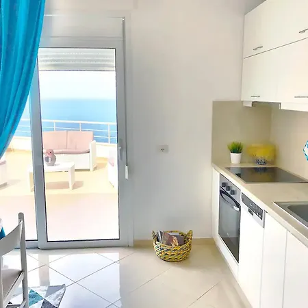 Penthouse In - Seafront Апартаменты *